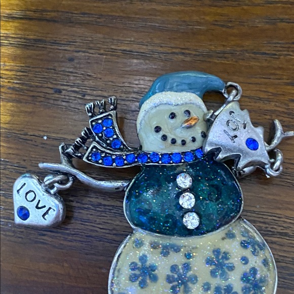 CUTE KC Snowman silver tone enamel Dangling heart & tree Charm Brooch pin - Picture 4 of 8